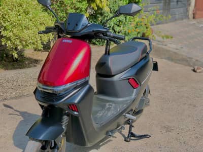 Evee S1 Scooty Urgent For Sale | Few Days Use | Buy & Ride Invoice 210
