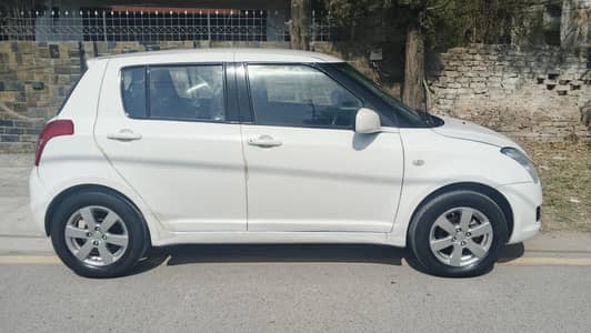 Suzuki swift DLX 1.3