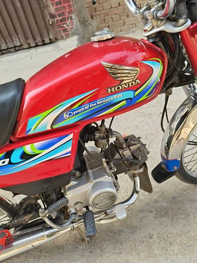 Honda 70cc bike available original condition documents complete