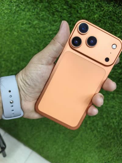 Iphone xr converted 17 pro 10/10 factory unlocked