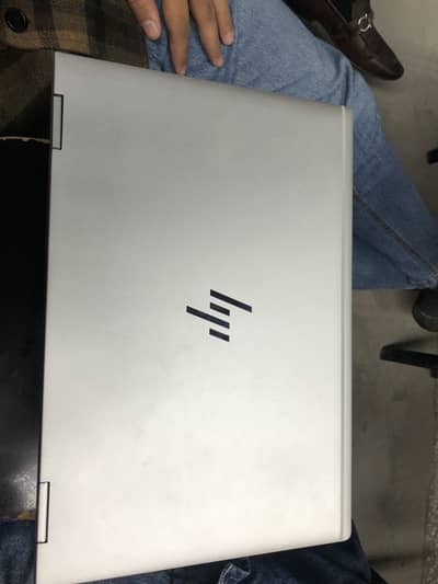 Hp elite book 1030 G3 model , 360 rotate