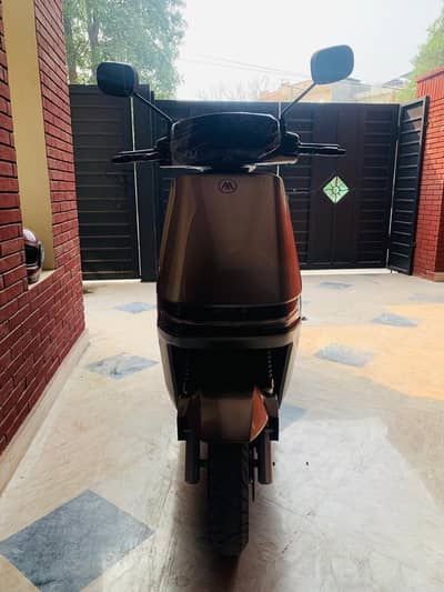 Aima One Electric Scooty