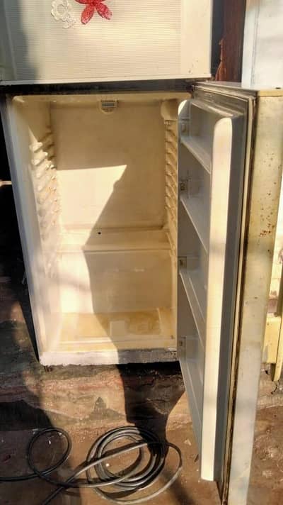 hair full size fridge sale in just 35k 03077737087