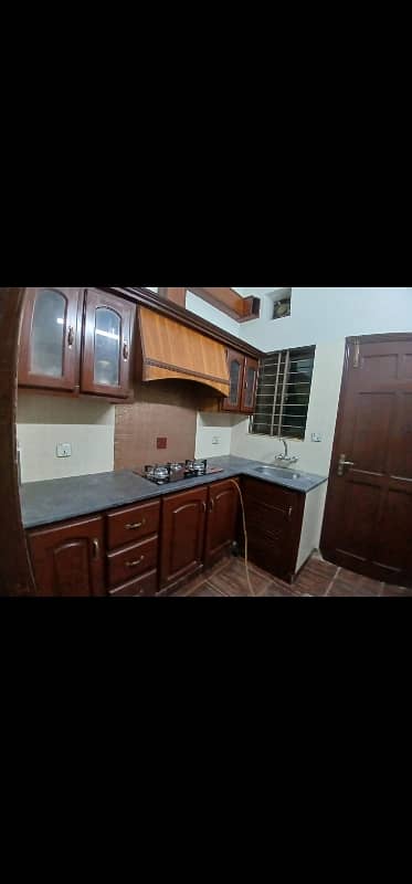 25x40 4 Marla Used House for Sale. G-13