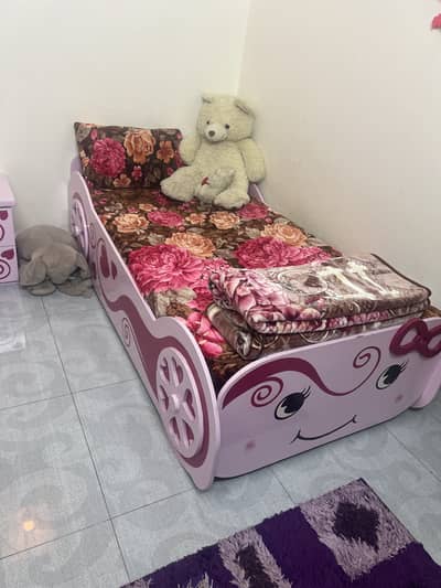 Kids beds with madecated mattress