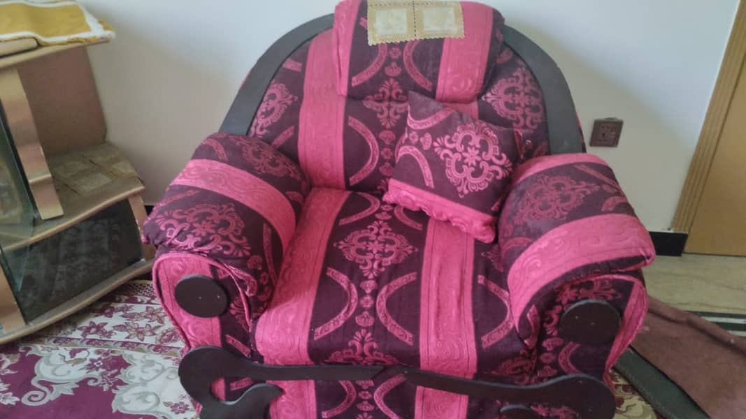 Sofas in good condition less use 3