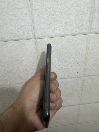 iPhone 11 Pro Max non read add