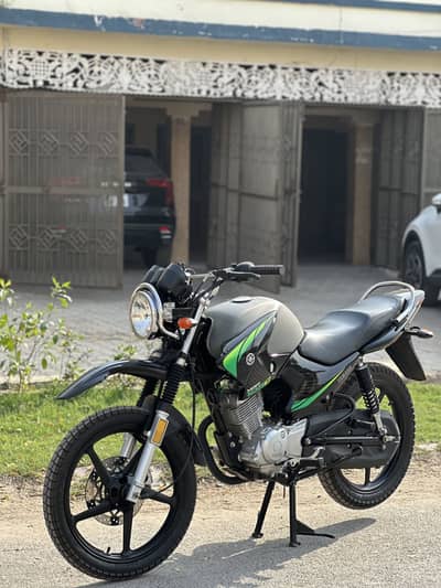 YAMAHA YBR 125 G 2025/26 zero condition