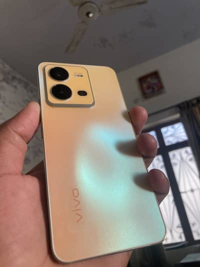 Vivo v25e 8/8 RAM 128 Storage urgent sale