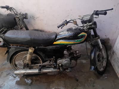 bhi STAR bike he 2006 modal  sab kuch ok hay ghr k use me thi