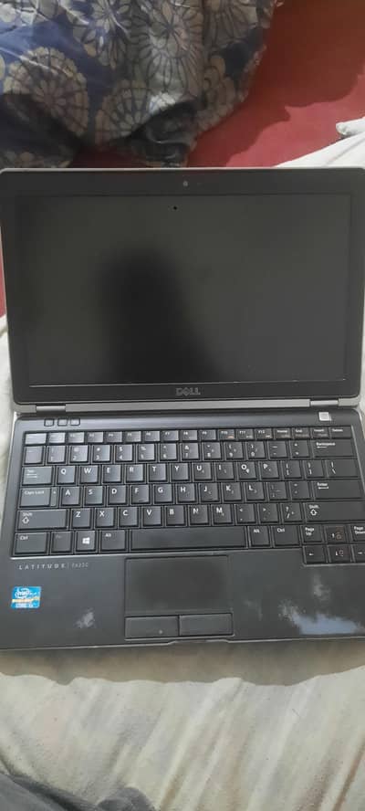 dell latitude E6230  i5 3 genration