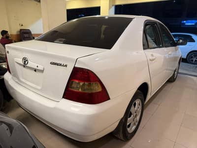 Toyota x carolla  1.5  beige room