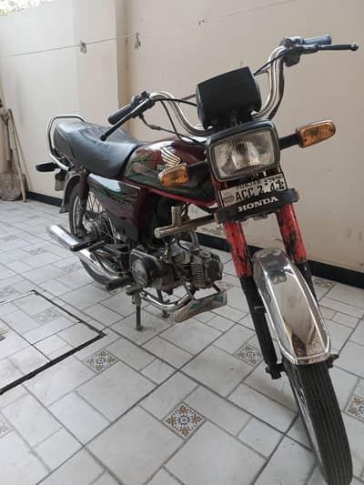 Honda CD70 RED COLOR