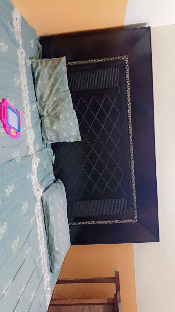 Bed WITH SIDE TABLES 7