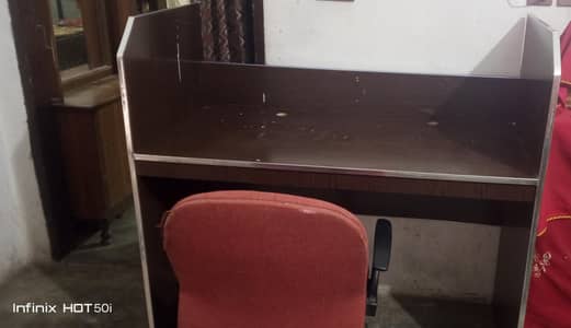 Office Workstation Desks available for sale. Total 4 tables available.