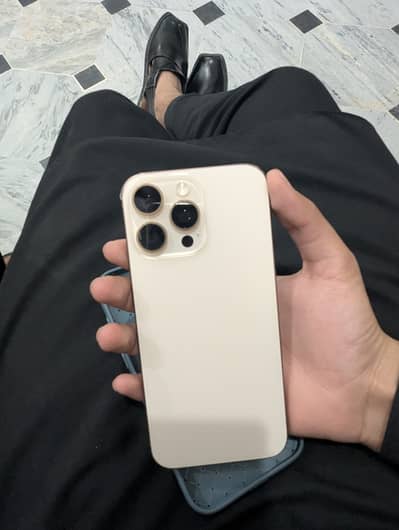 IPHONE 16 pro Max Desert