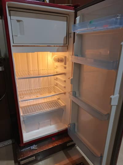 dawlance bedroom size fridge