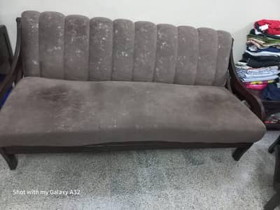 5 seater sofa set with Table