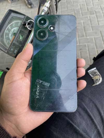 Infinix Hot 30 play 4 gb 64 gb