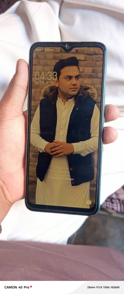 tecno pouvoir 4 / 6 ram 128 mamry condition saf h