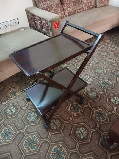 selling tea trolley condition 10/10