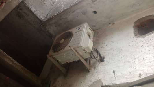 Brand new condition / with packing