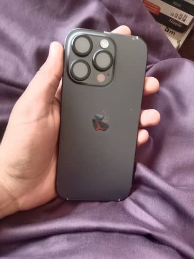 I phone 16 pro factory unlock LLA moddle dual e sim 10,10