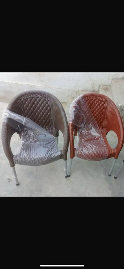 plastic chairs table wholesalers
