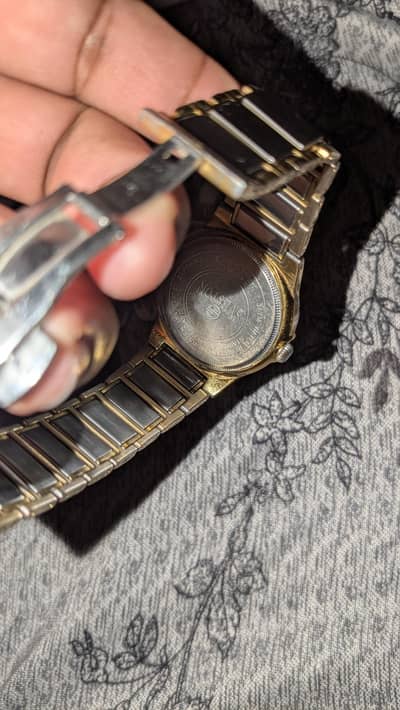 sveston sapphire watch