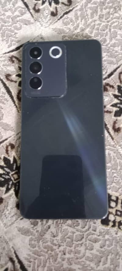 vivo v27e urgent sale 9/10condition