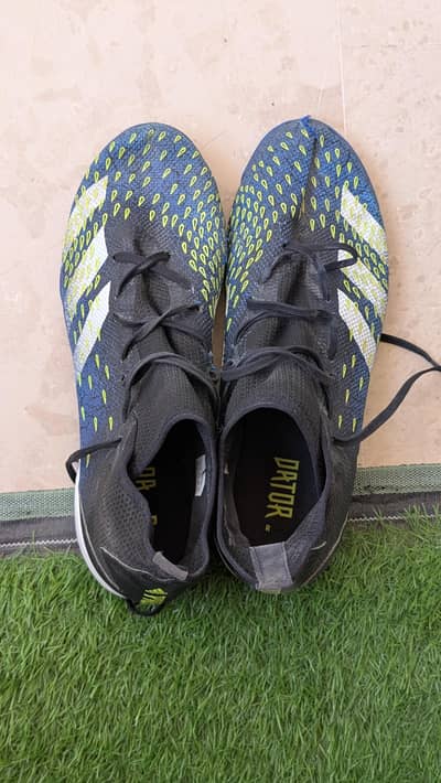 Predator Demon Scale, Futsal shoes , Grippers, football cleasts