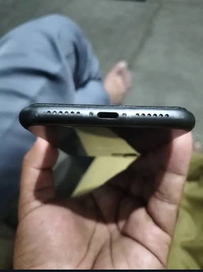 iPhone 11 dual sim pta approved waterpack 10 by 10 64 gb btry hlth 69