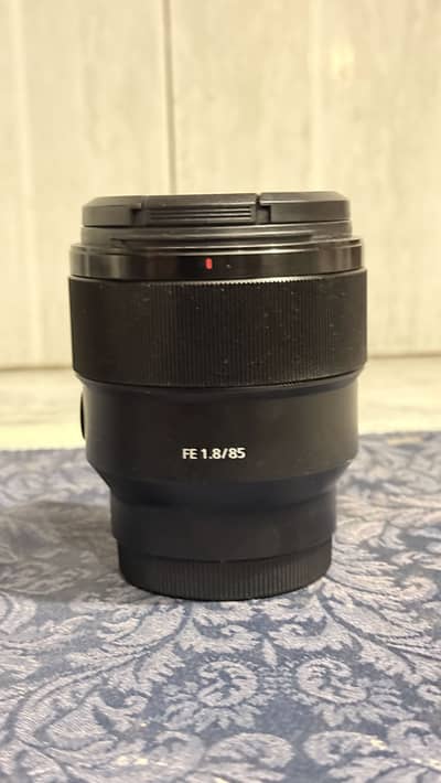 Sony 85mm 1.8 lense