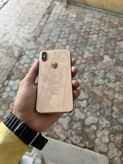 Iphone xs golden