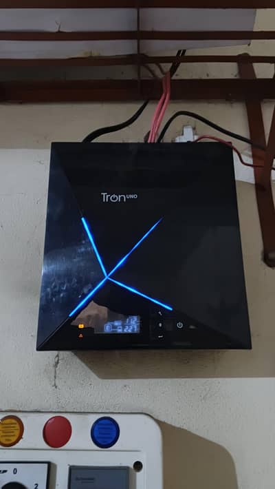 UPS for Sale – Like New Condition 