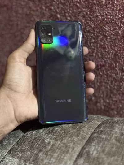 Samsung A51 6/128gb . With box minor shade .