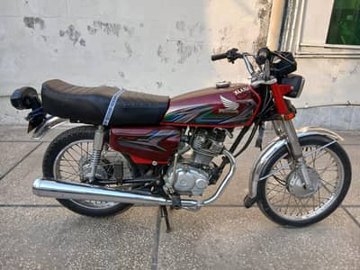HONDA 125 BIKE