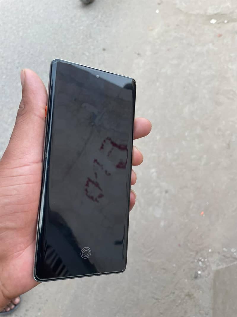 Tecno Camon 40 pro 6