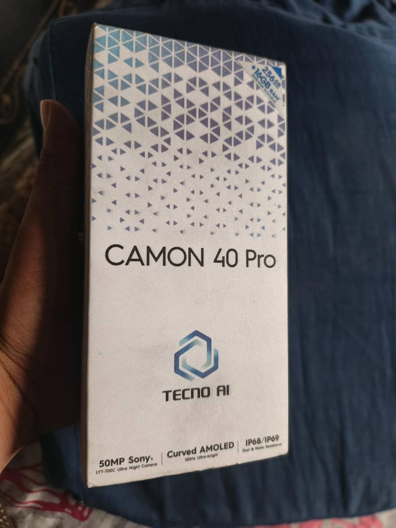 Tecno Camon 40 pro 7
