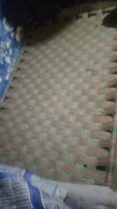 charpai achi condition man ha