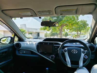 Toyota Aqua S hybrid Model 2013