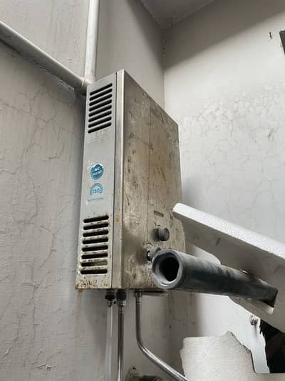 ANEX Plus Gas Instant Geyser – Working Condition – Cheap Price