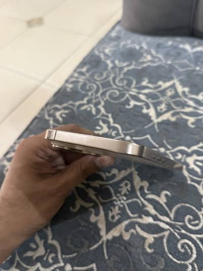 iphone 16 pro max LLA, Sim not used