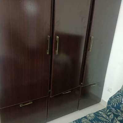 Tall freestanding Wardrobe