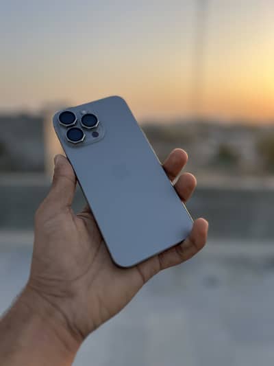 Iphone 15 pro max 10/10 condition