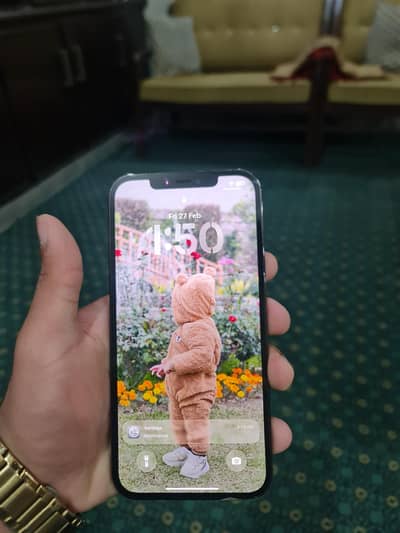 4 monthns sim time available ha 10/10 battery health 97