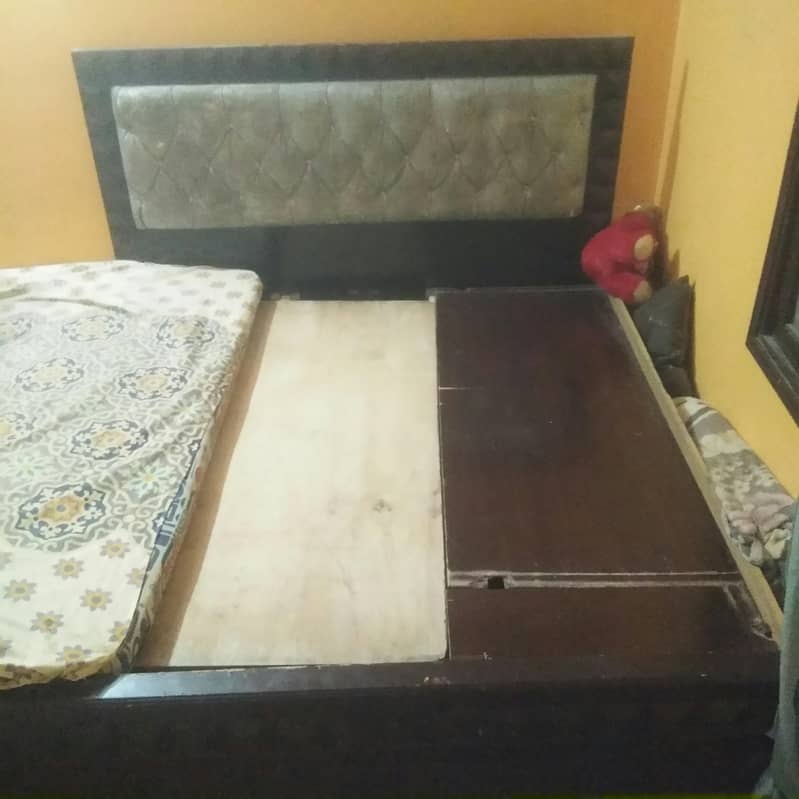 King bed  1