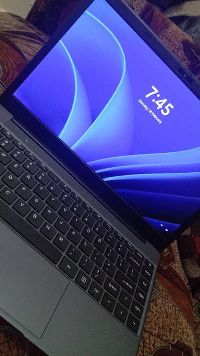 MECHREVO AMD Ryzen 5 7430U