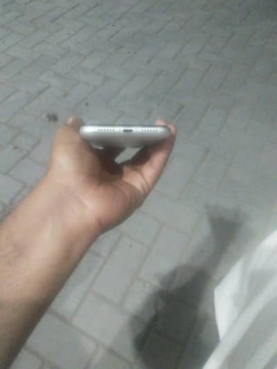 iPhone  11 contact number03402171648