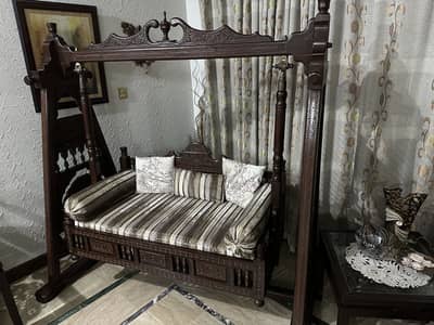 Jhoola sheesham wood